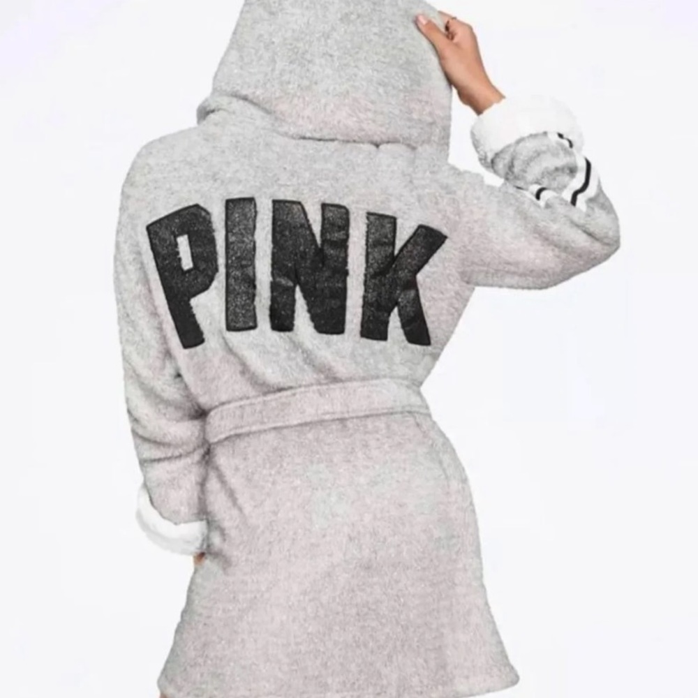 Pink Victoria secret robe size M/L